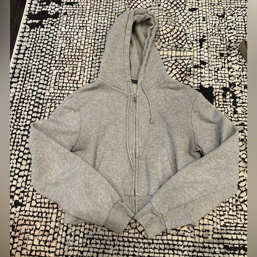 brandy melville crop jacket